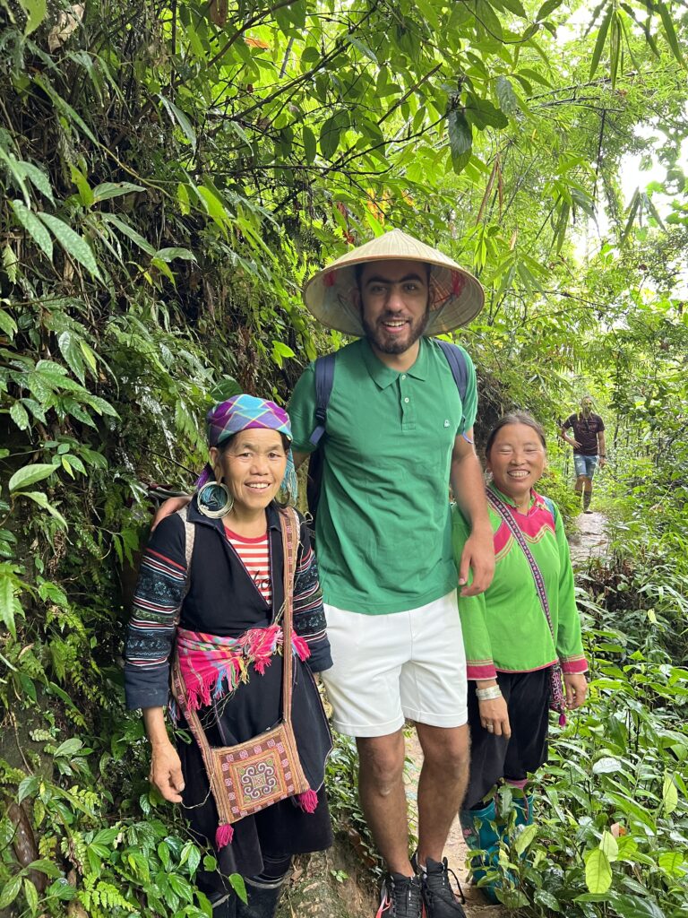 enjoying the hiking in Sapa with Hmong people and exploring the rice field