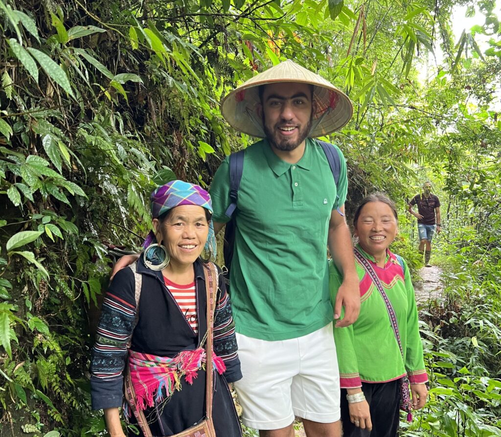 enjoying the hiking in Sapa with Hmong people and exploring the rice field