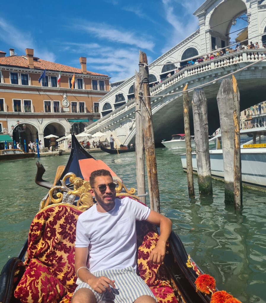 enjoying 2 DAYS IN VENICE ITINERARY and trying the gondola in the rialto area