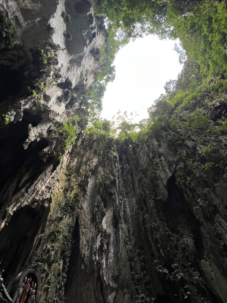 batu cave is one of the famous caves in Malaysia 