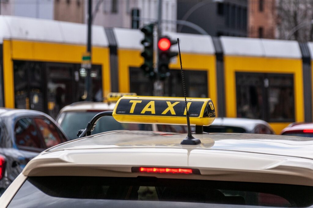 taxi, city, transport, urban, road, cab, vehicle, automobile, yellow, taxi, taxi, taxi, taxi, taxi